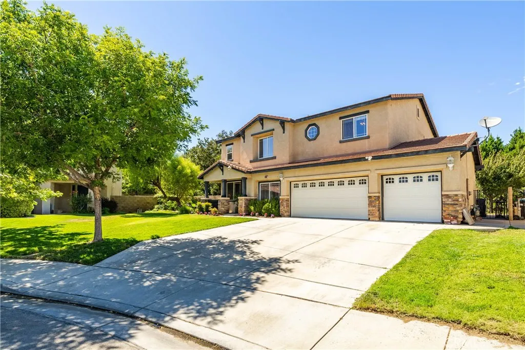 39361 Chantilly Ln, Palmdale, California 93551 — photo 4