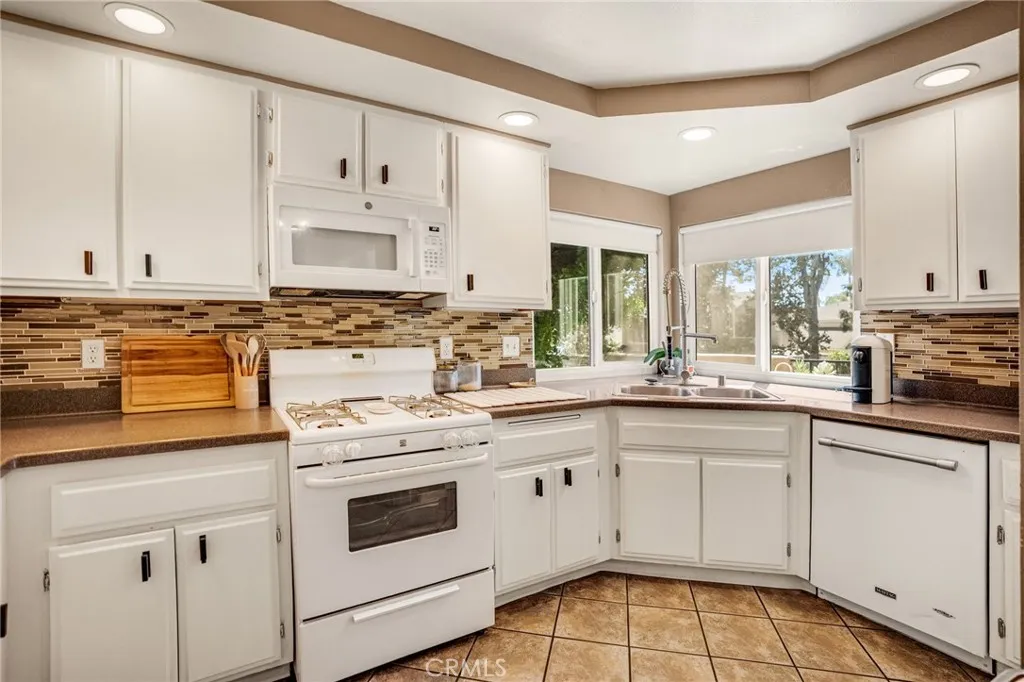 2708 S Montego, Ontario, California 91761 — photo 5