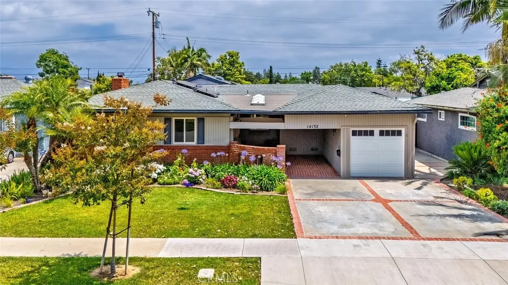 14132 Carfax, Tustin, California 92780 — photo 4