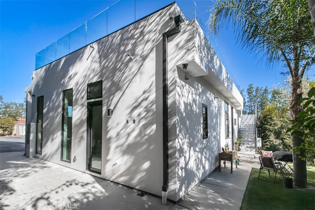 4622 Caritina, Tarzana, California 91356 — photo 5