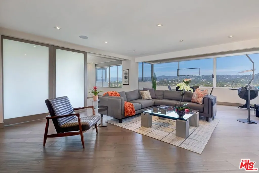 865 Comstock Avenue 16f, Los Angeles, California 90024 — photo 4