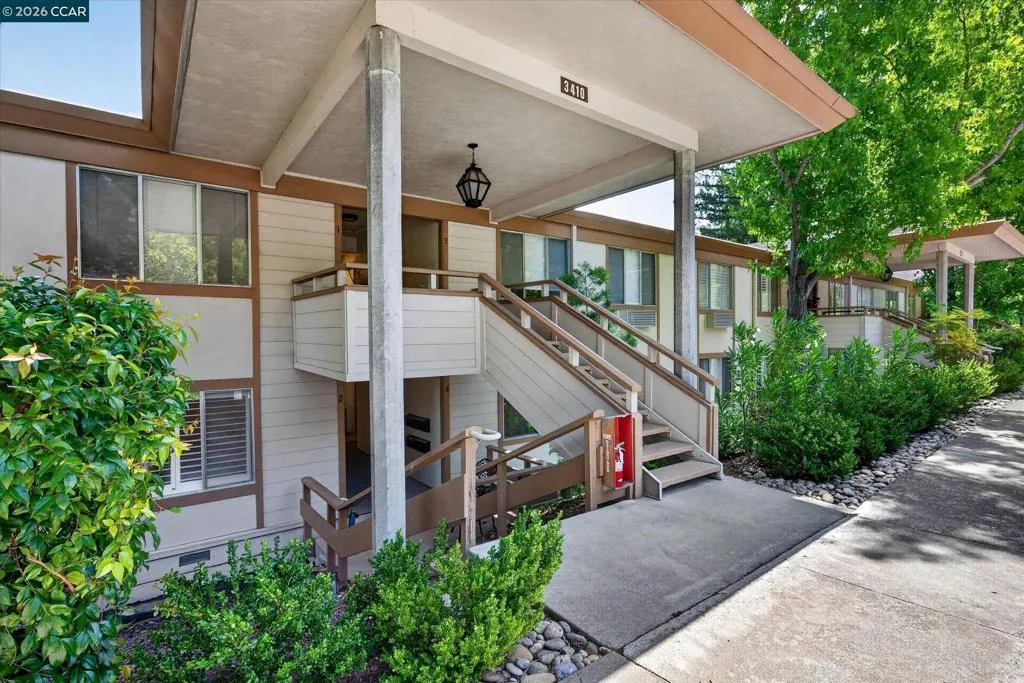 3410 Tice Creek Dr 2, Walnut Creek, California 94595 — photo 4