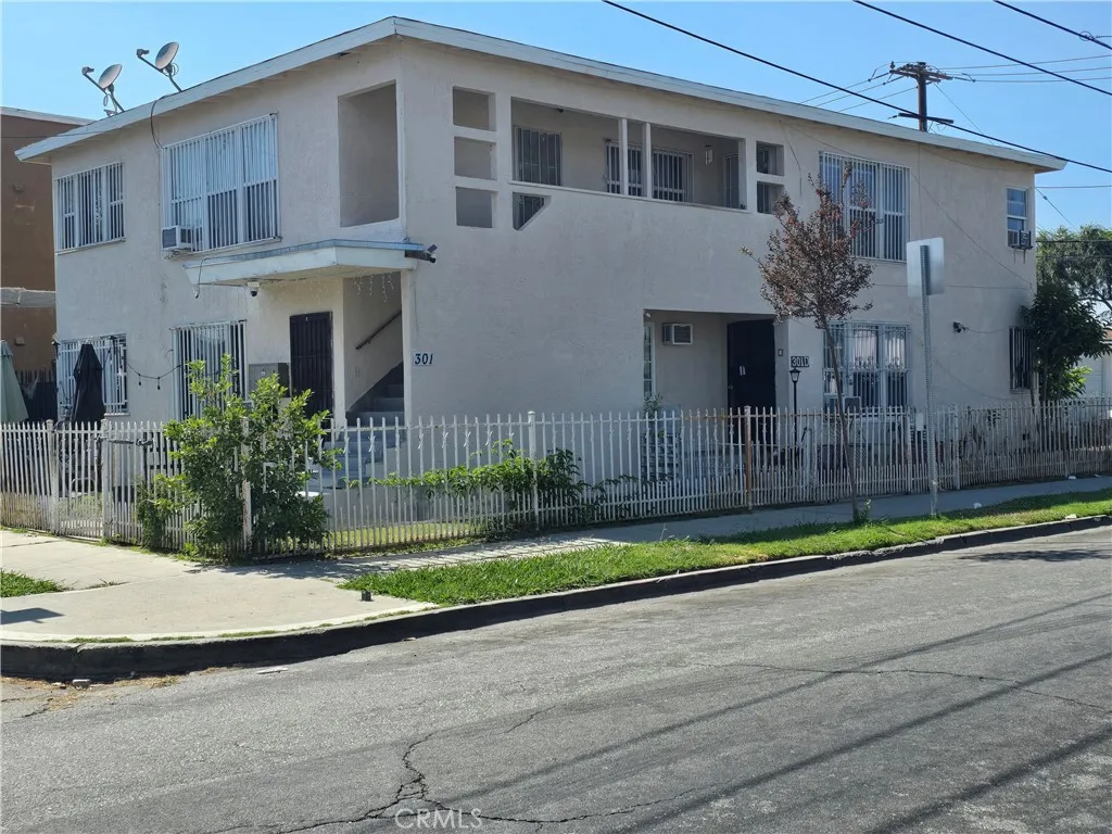 301 W Magnolia