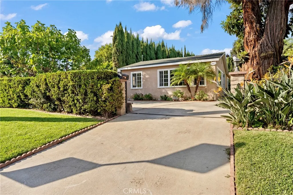 2423 San Pasqual