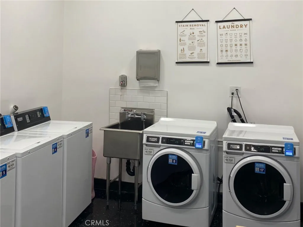 Laundry Facility First Floor Near The Elevator