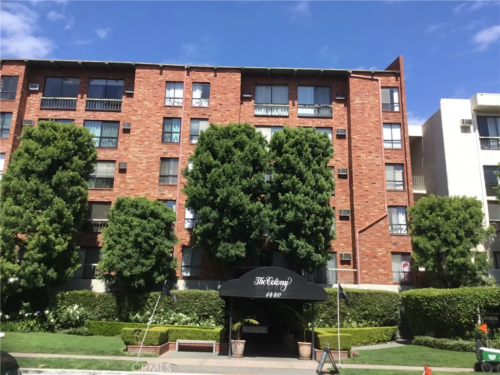 1440 Veteran Ave
