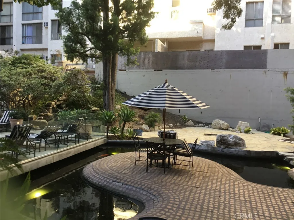 Enjoying Breakfast, Or Dinner Down Stairs Patio Around Water Pond & Fresh Air Breeze