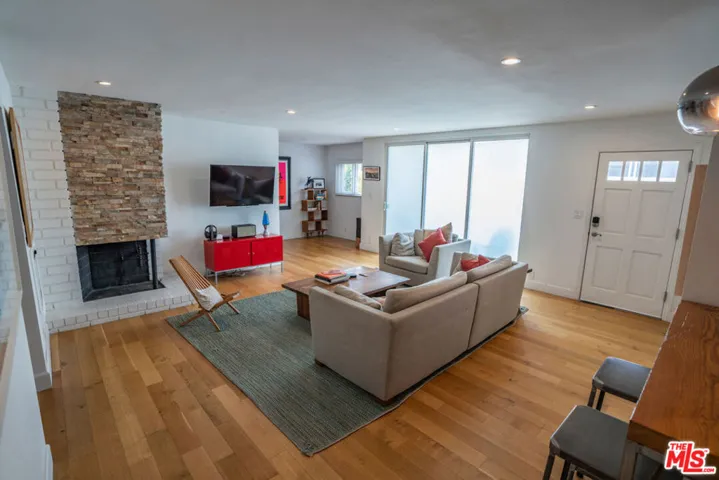 8358 Manitoba Street 5, Playa Del Rey, California 90293 — photo 4