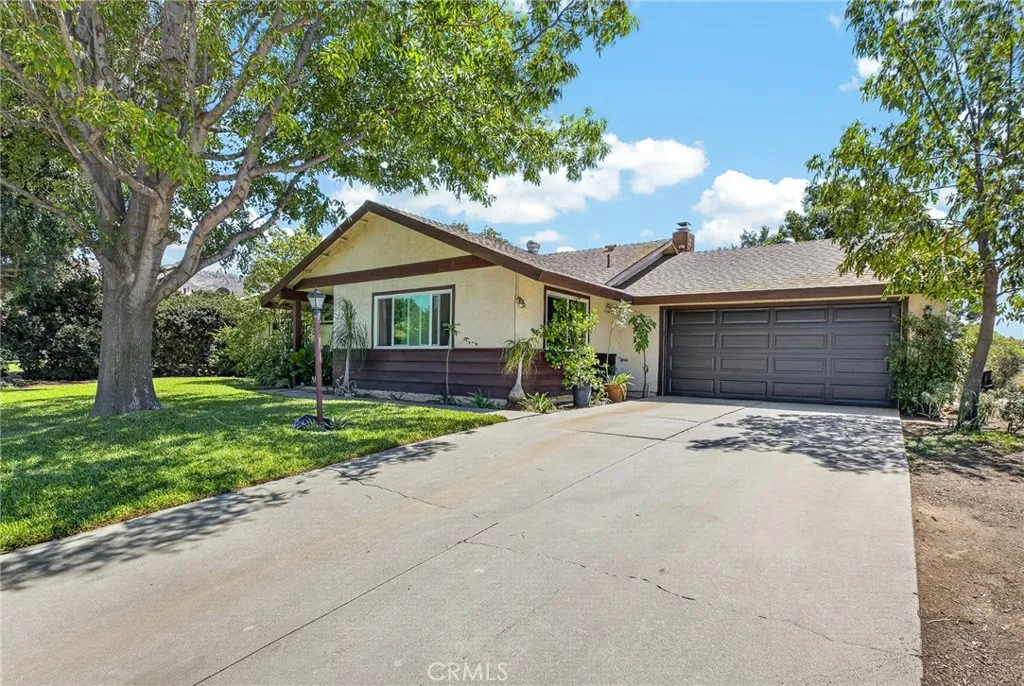 8636 Terrie, Riverside, California 92509 — photo 5