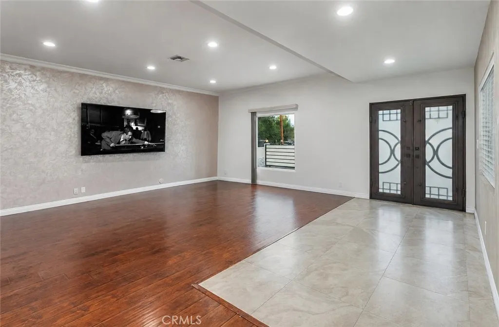 6917 Tyrone Avenue, Van Nuys, California 91405 — photo 4