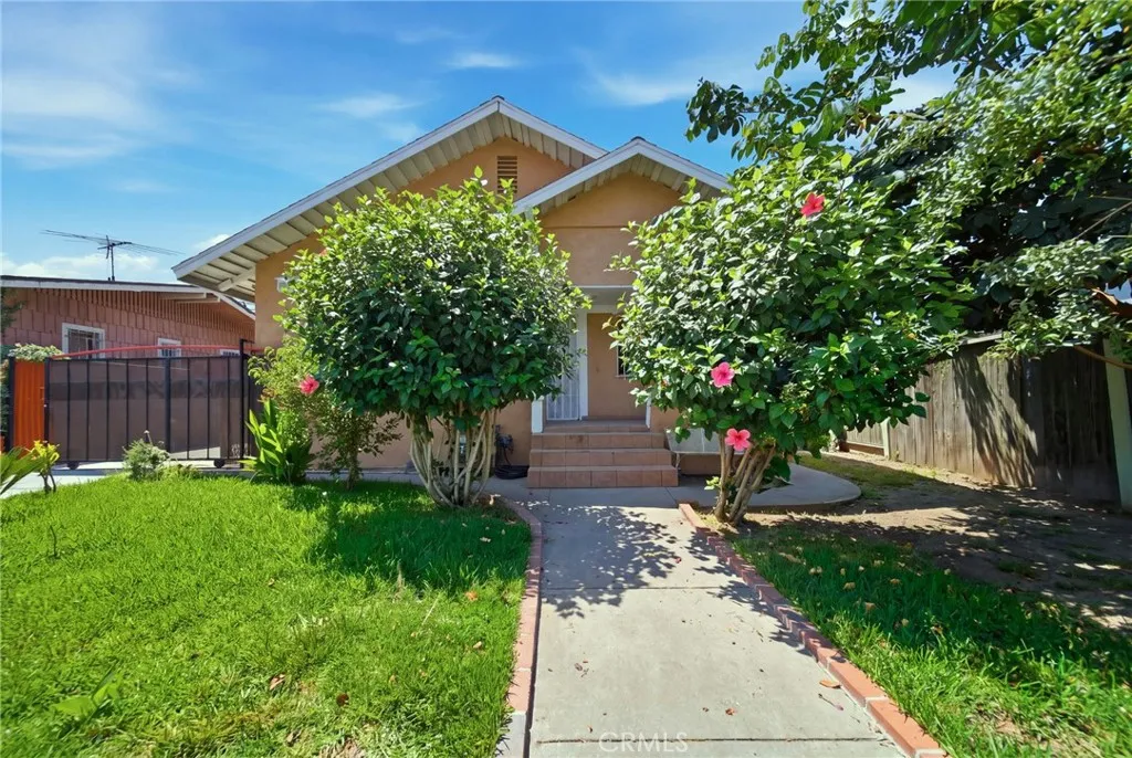 242 W 88th, Los Angeles, California 90003 — photo 4