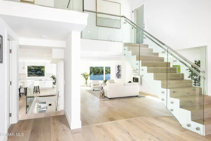 290 Lake Sherwood Drive_02