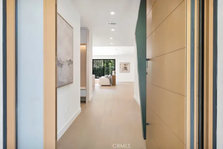 17534 Collins, Encino, California 91316 — photo 4