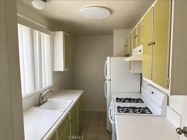 Unit D - Bungalow in the back
