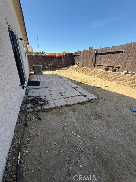 13498 Merry Oaks St, Victorville, California 92392 — photo 5