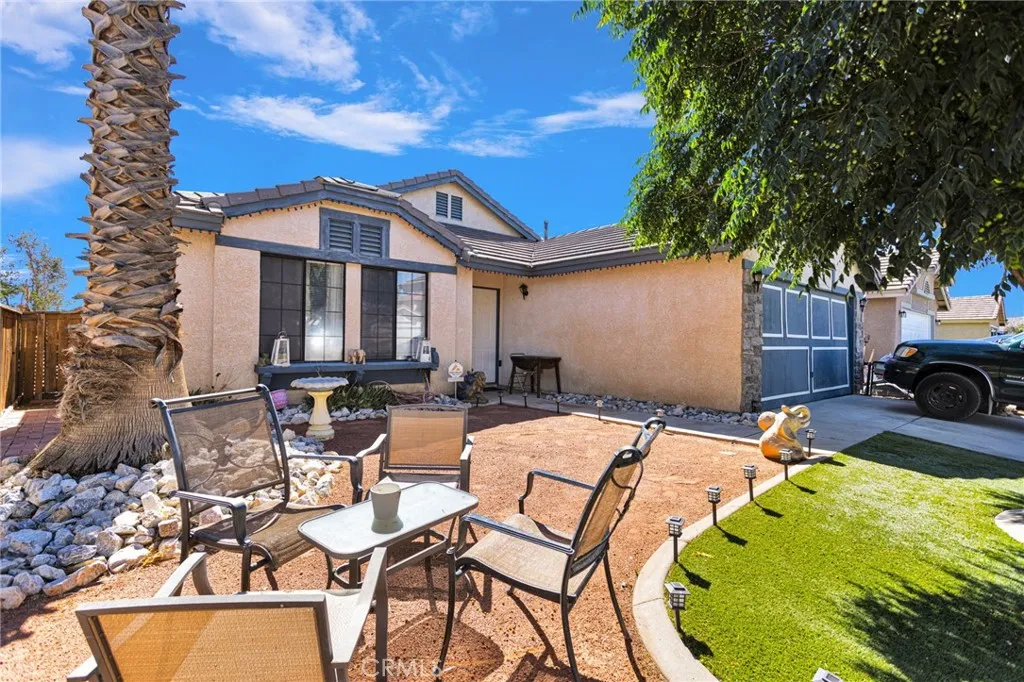 12461 Emeraldstone, Victorville, California 92392 — photo 5