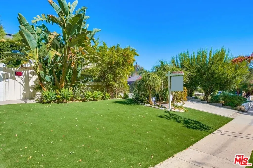 21447 Providencia Street, Woodland Hills, California 91364 — photo 4