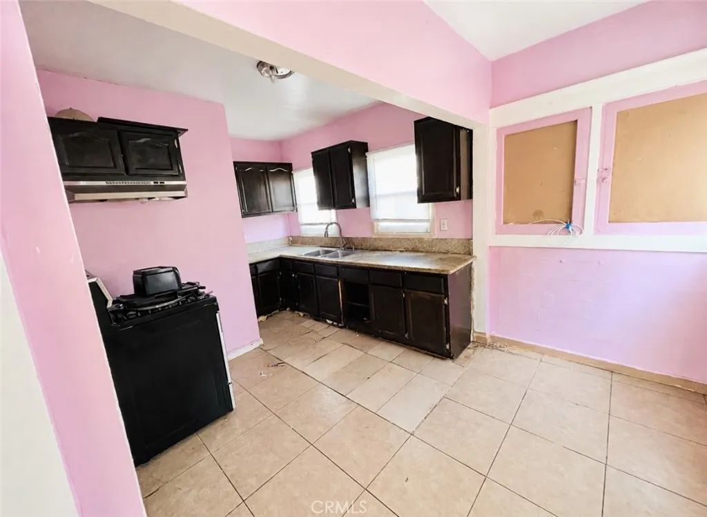 1039 E Chanda Court, Long Beach, California 90813 — photo 4