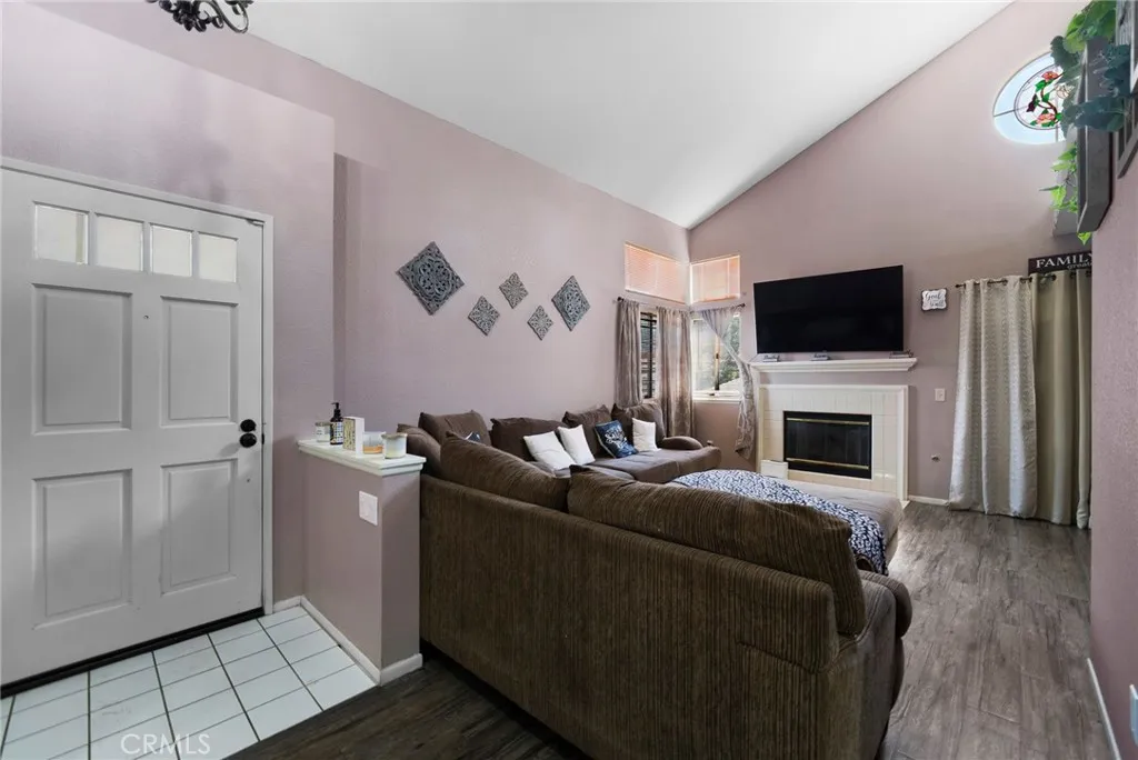 1056 Dahlia Court, Hemet, California 92545 — photo 4