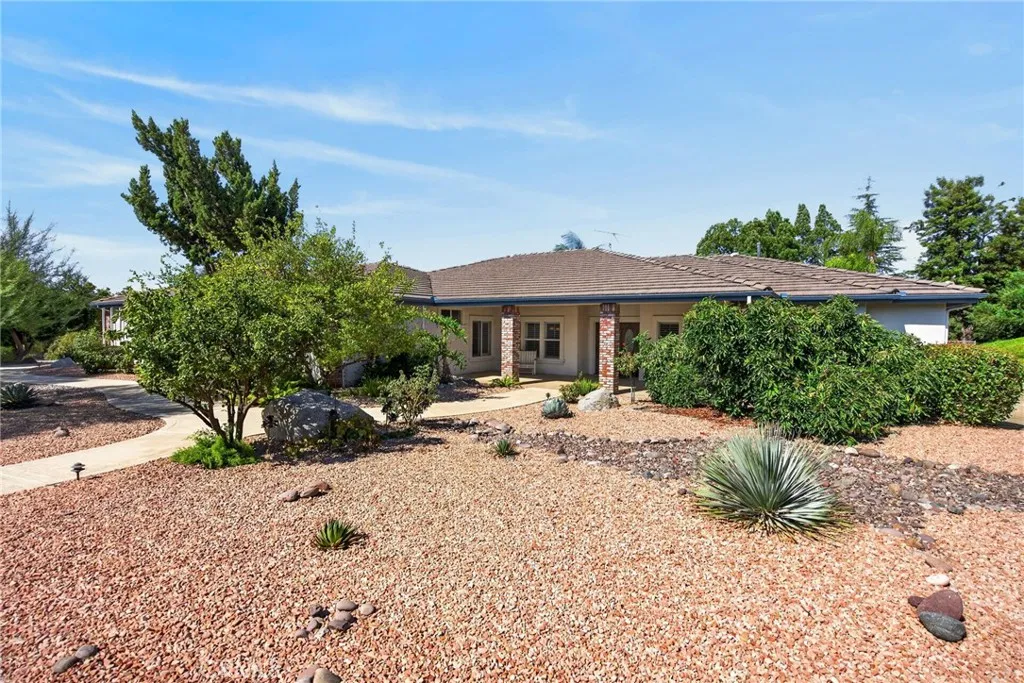 14325 Bush, Riverside, California 92508 — photo 4