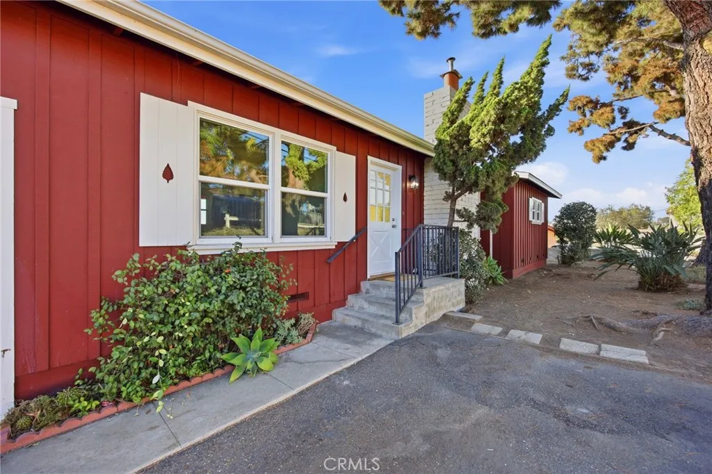 644 Hillside Terrace, Vista, California 92084 — photo 5