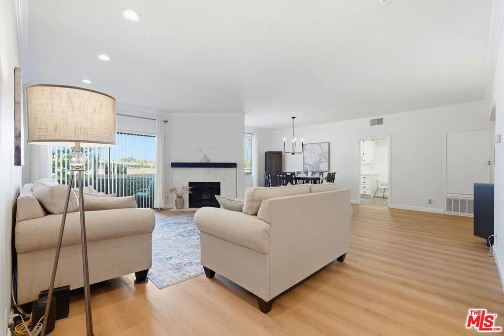 828 S Bedford Street 202, Los Angeles, California 90035 — photo 4