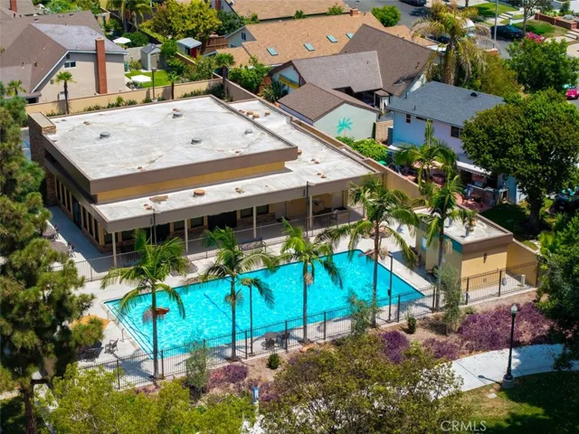 Community pool