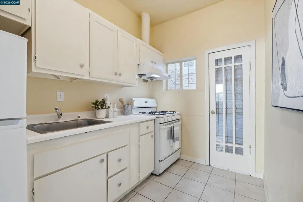 2150 35th Ave, Oakland, California 94601 — photo 5