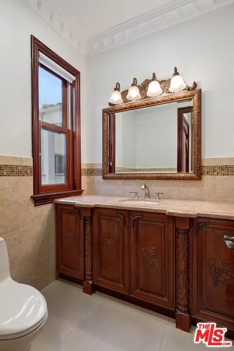 Powder Room Powder Room