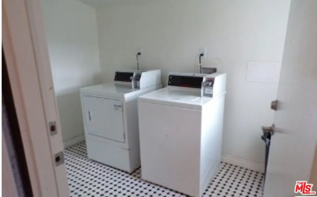 1036 N Bonnie Brae Street, Los Angeles, California 90026 — photo 5