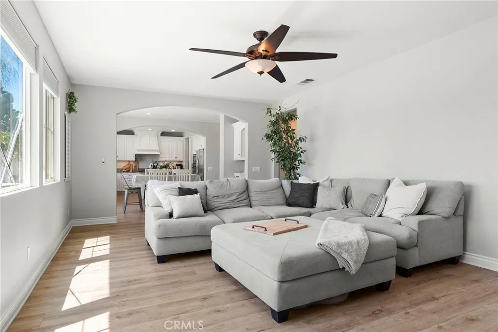 27329 Sweetspire Terrace, Murrieta, California 92562 — photo 4