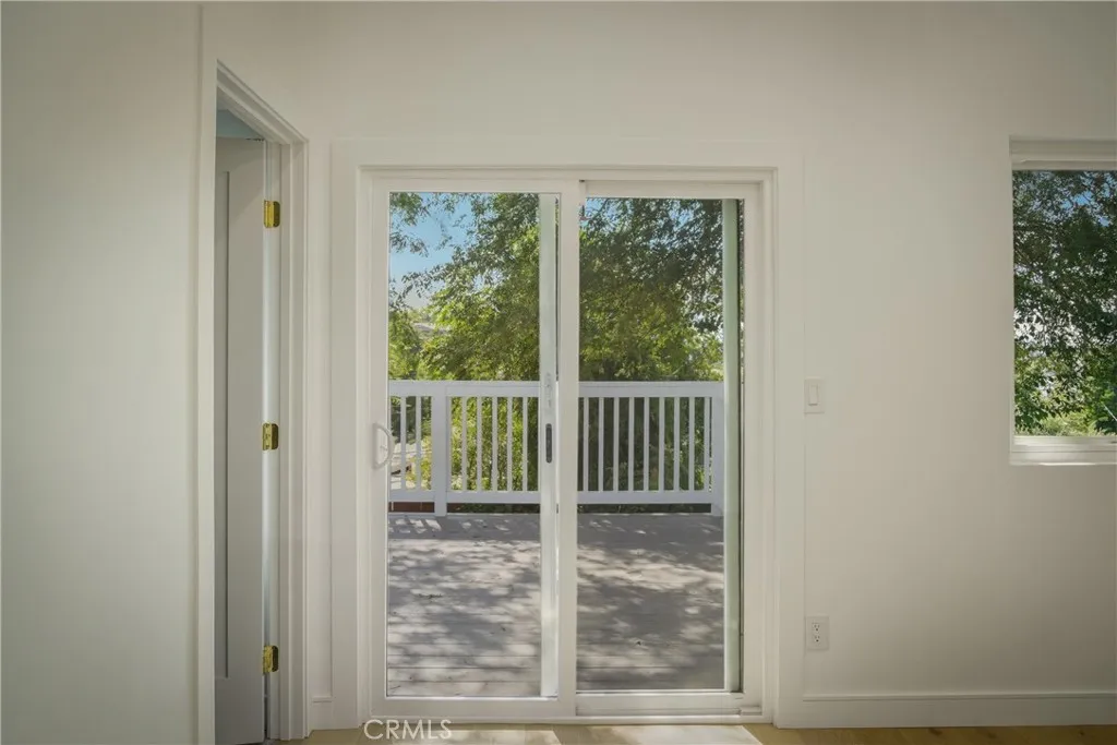 6150 Strickland, Los Angeles, California 90042 — photo 5