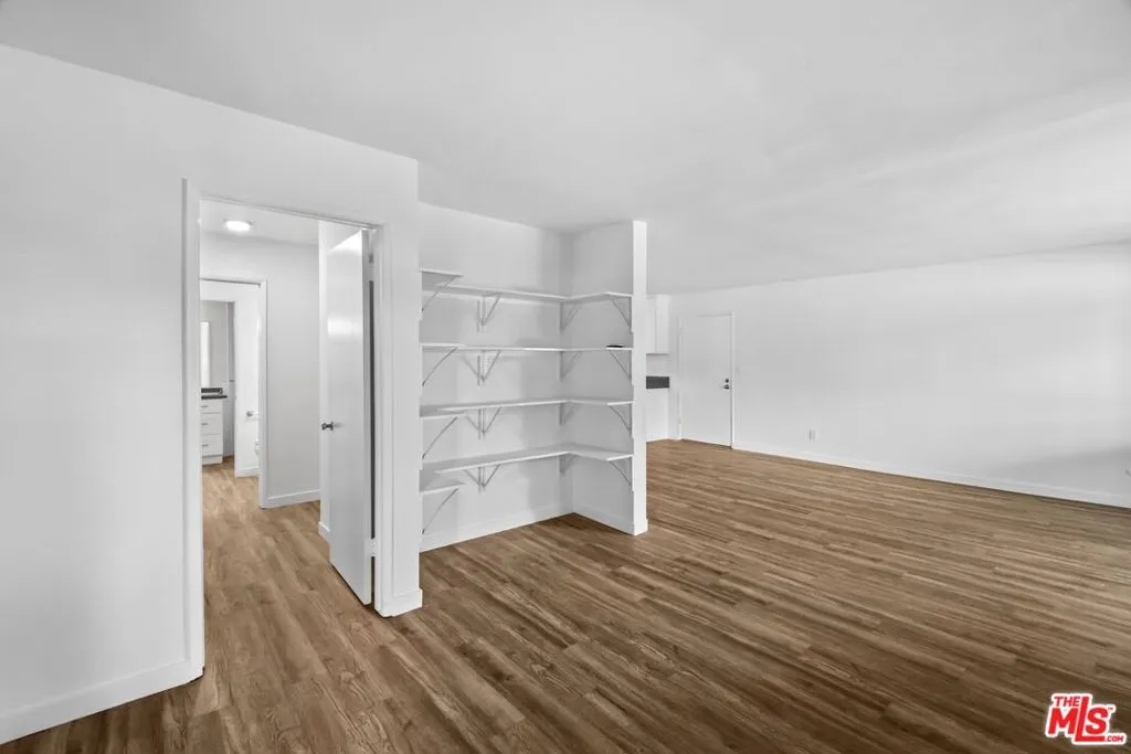 4900 Overland Avenue 157, Culver City, California 90230 — photo 5
