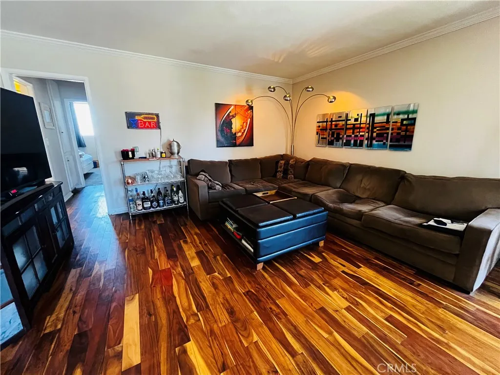 230 Linden Avenue 504, Long Beach, California 90802 — photo 4