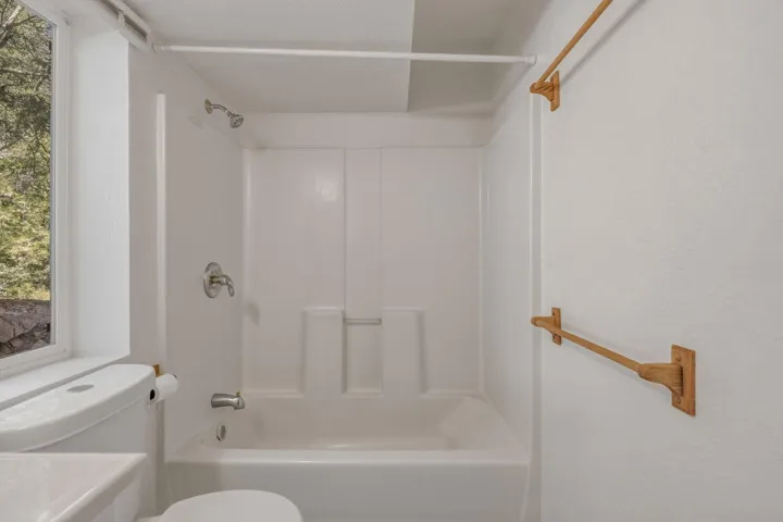 25265FosterLakeRd-47