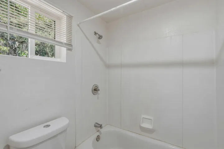 25265FosterLakeRd-23
