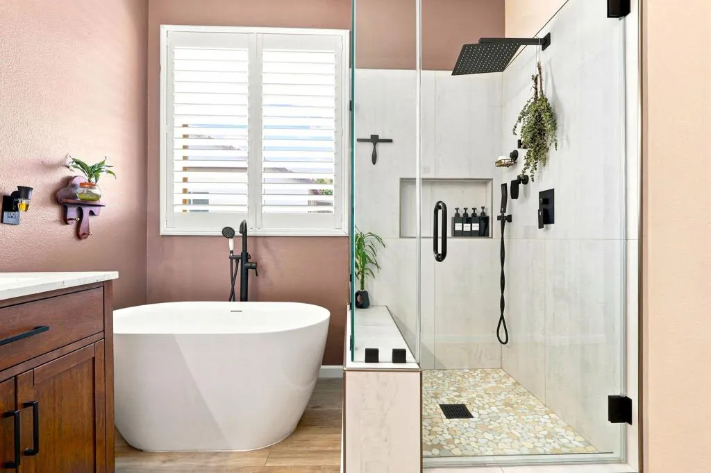 22-web-or-mls-9 Bathroom 2 Primary