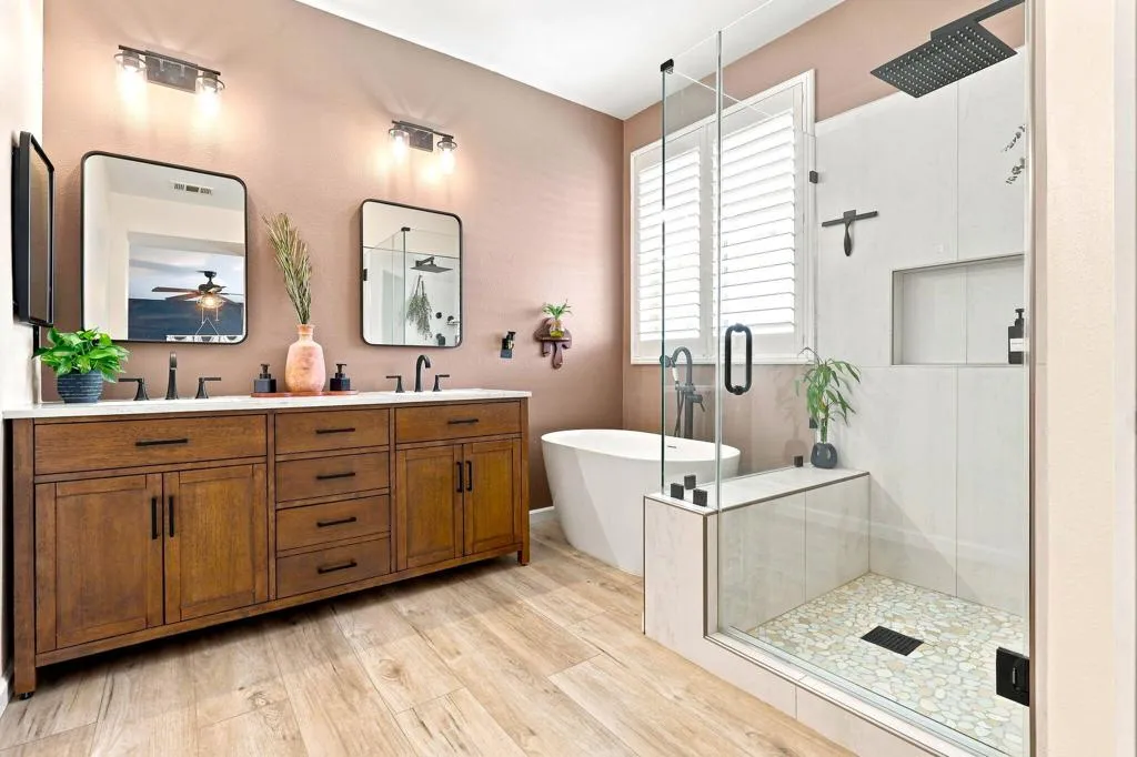 21-web-or-mls-9 Bathroom 1 Primary