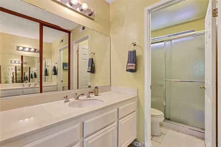 Primary en suite bathroom 2
