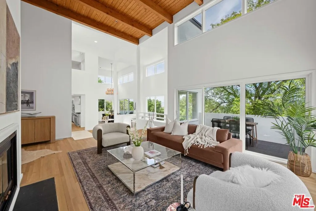 6969 Woodrow Wilson Drive, Los Angeles, California 90068 — photo 5