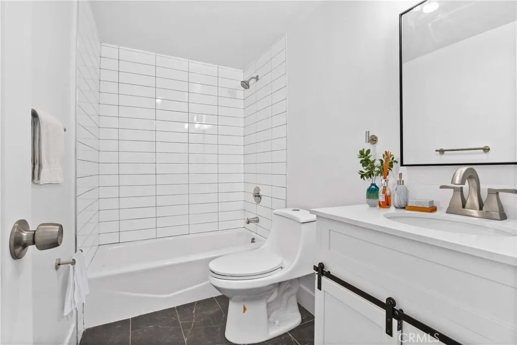 5529 Dairy, Long Beach, California 90805 — photo 4