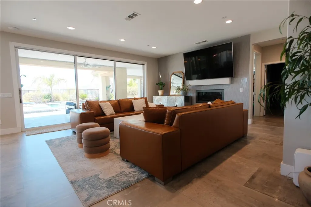 25172 Cypress Bluff Dr., Canyon Country, California 91387 — photo 5