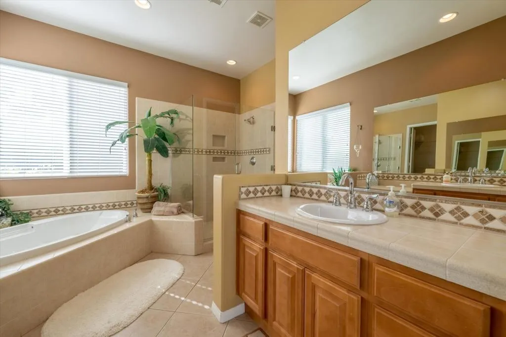 32-Photo-32