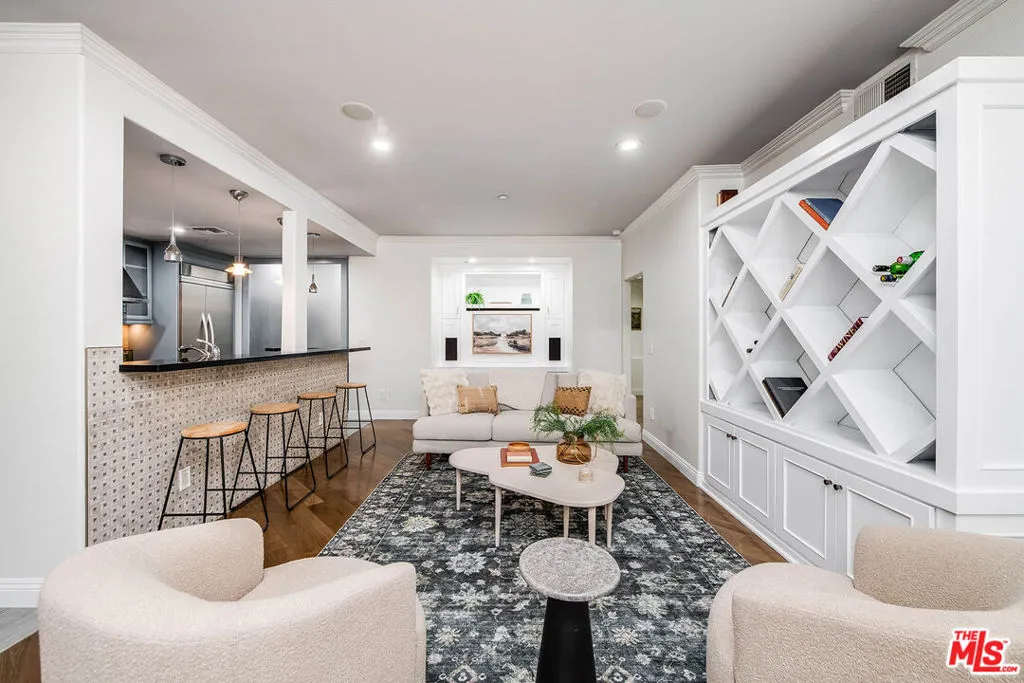 4805 Bellflower Avenue 104, Los Angeles, California 91601 — photo 5