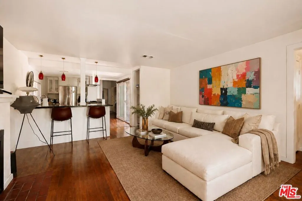 5815 Franklin Ave