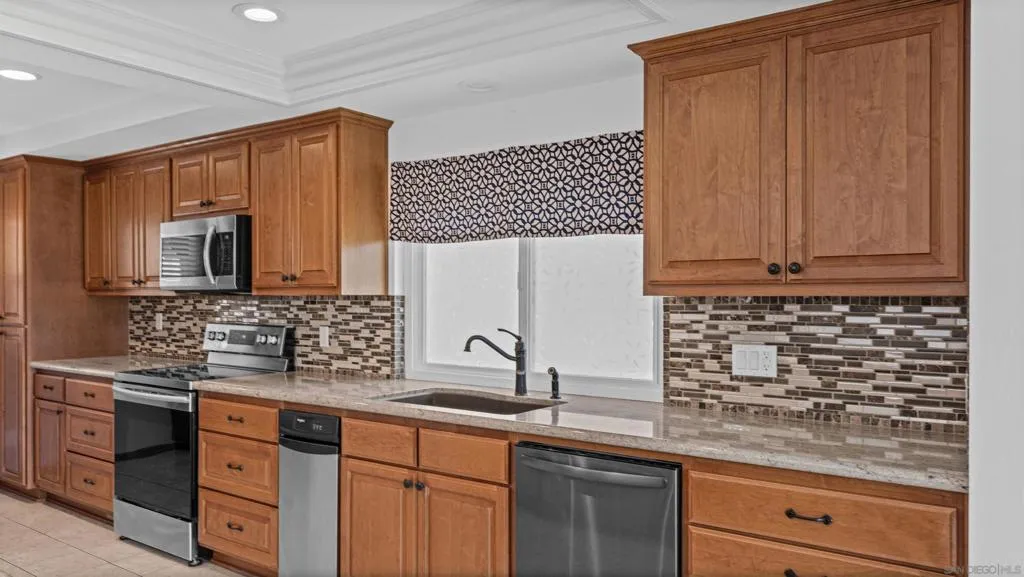15615 Vista Vicente 5, Ramona, California 92065 — photo 5