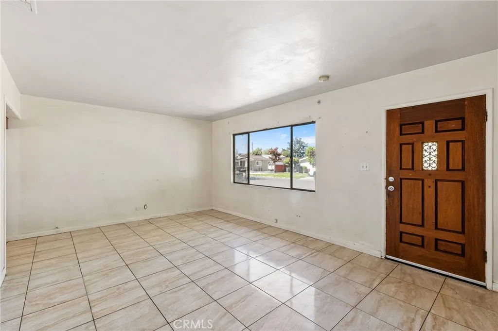 1016 Webster, Redlands, California 92374 — photo 5