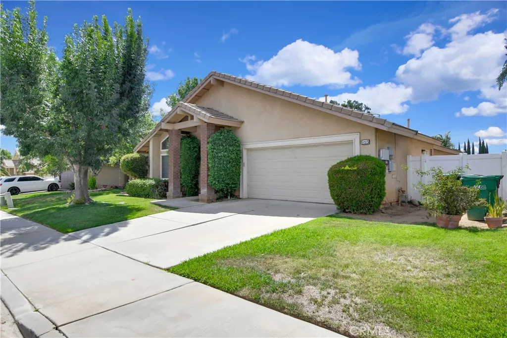 965 Hardwick, Beaumont, California 92223 — photo 4