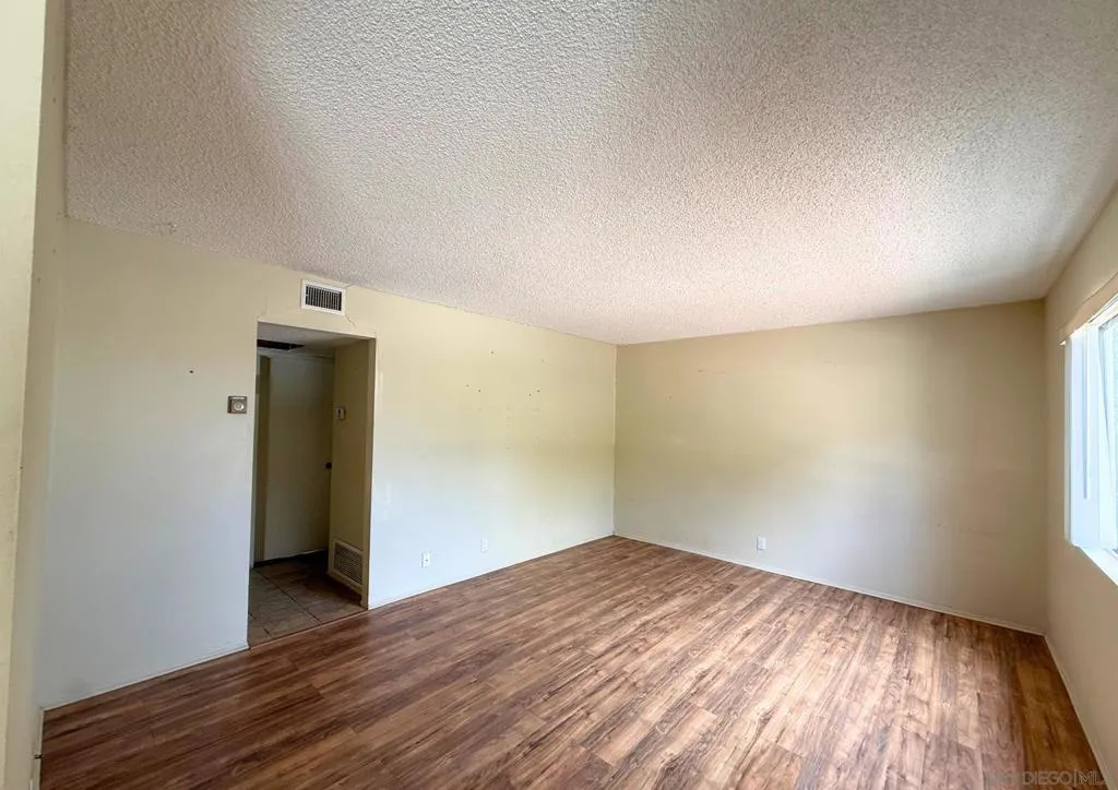 3671 Campus Dr, Oceanside, California 92056 — photo 4
