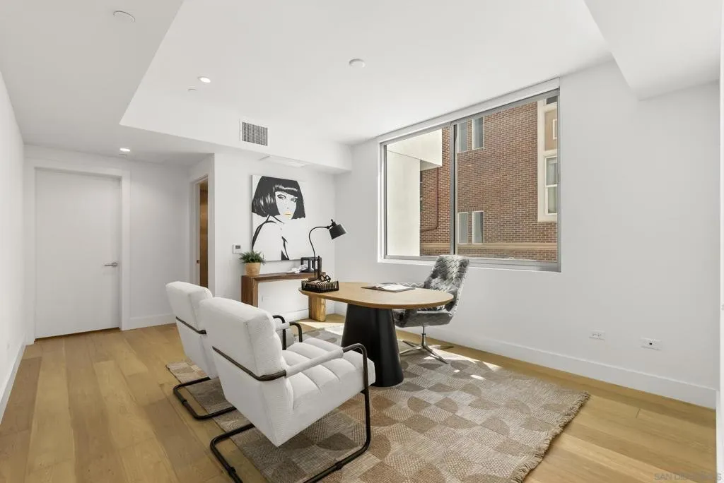 Spacious guest room or office, with en suite bathroom and walk in closet.